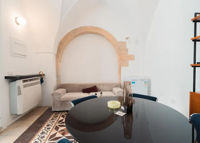 Donna Cristina Historic *